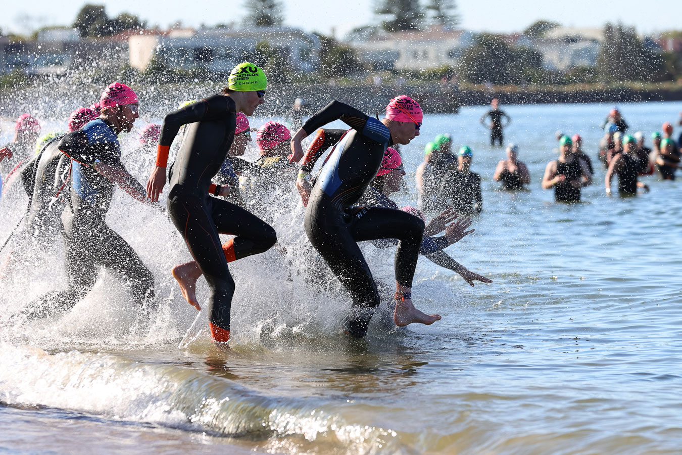 https://www.2xutriathlonseries.com.au/wp-content/uploads/2021/11/2xu-triathlon-series-2022-race-1-elwood1195.jpg